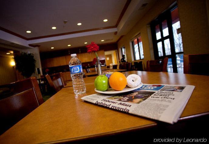 Towneplace Suites Detroit Warren Restoran fotoğraf