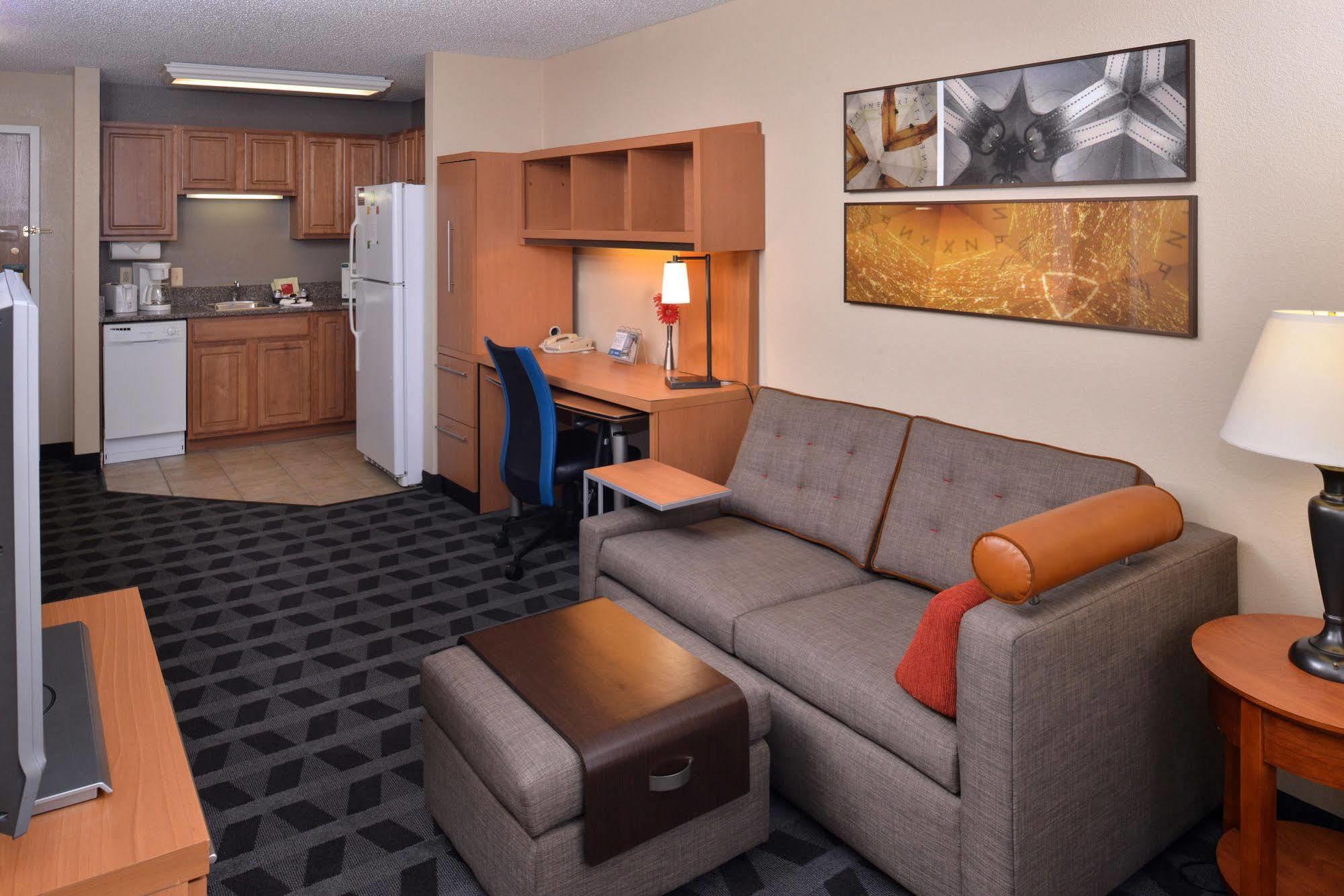 Towneplace Suites Detroit Warren Dış mekan fotoğraf